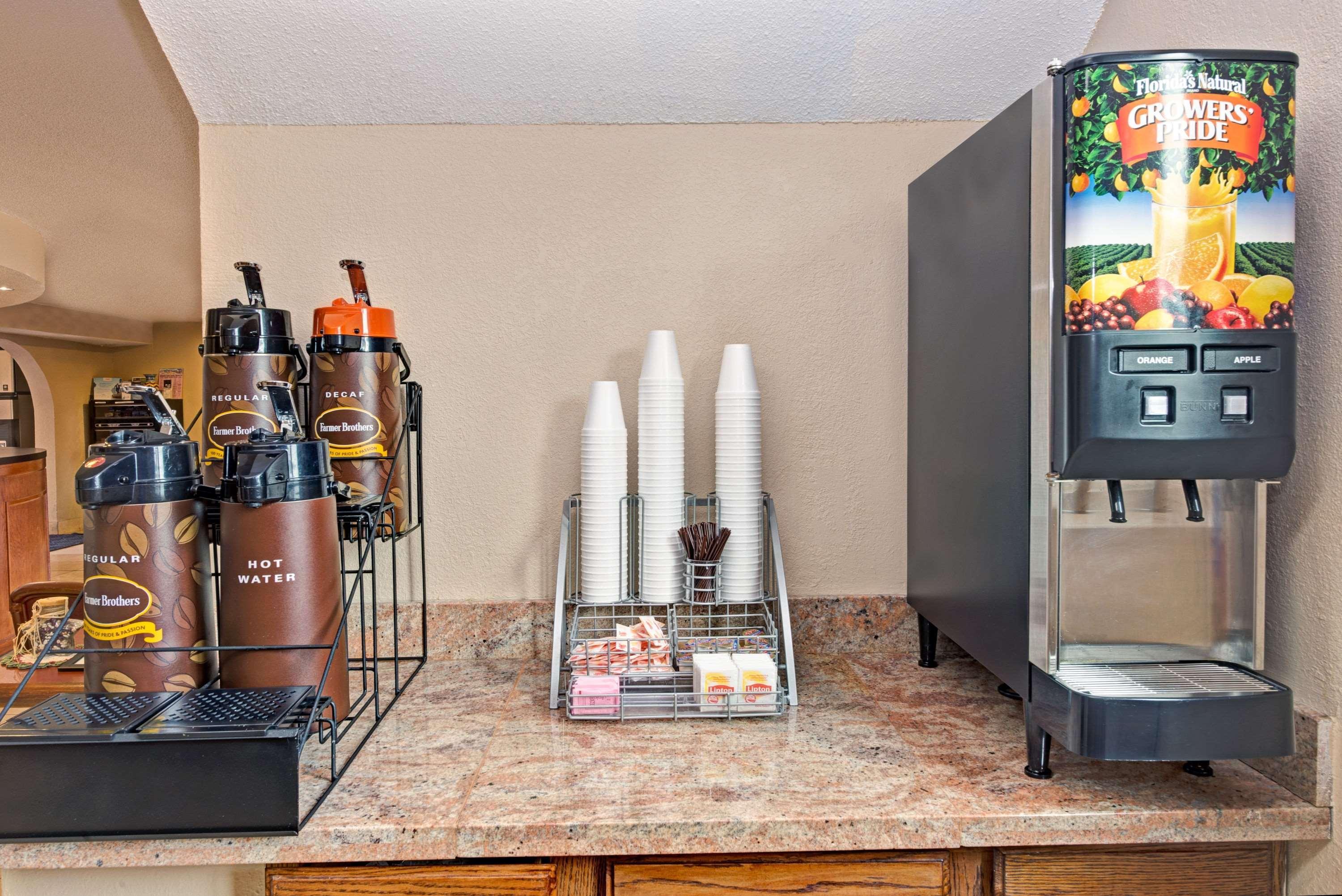 ซูเปอร์ 8 บาย วินด์แฮม อินเดียนาโพลิส Hotel ภายนอก รูปภาพ